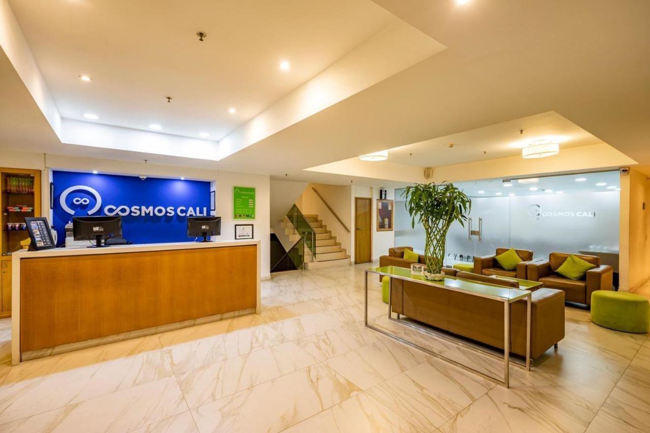 Hotel Cosmos كالي المظهر الخارجي الصورة